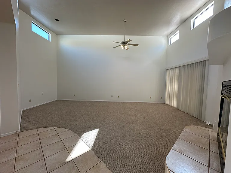 8435 N Hanks Pl — Photo 17