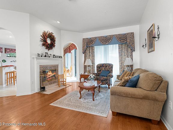 5th image of 23222 Emerson Way