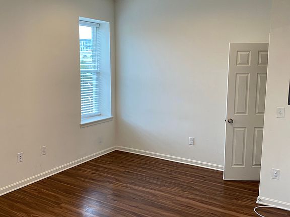 5th image of 1601 6th St NW #303