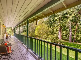 7810 Springridge Rd NE, Bainbridge Island, WA 98110