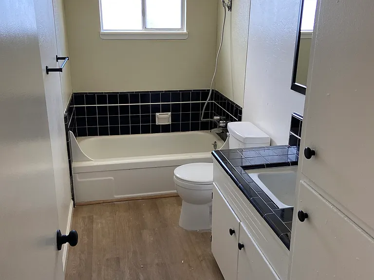 769 Ainsley Ave — Photo 8
