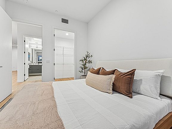 701 Hudson One Bedroom Apartment Los Angeles