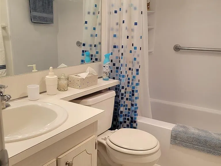 351 Markham Cres #351-P — Photo 9