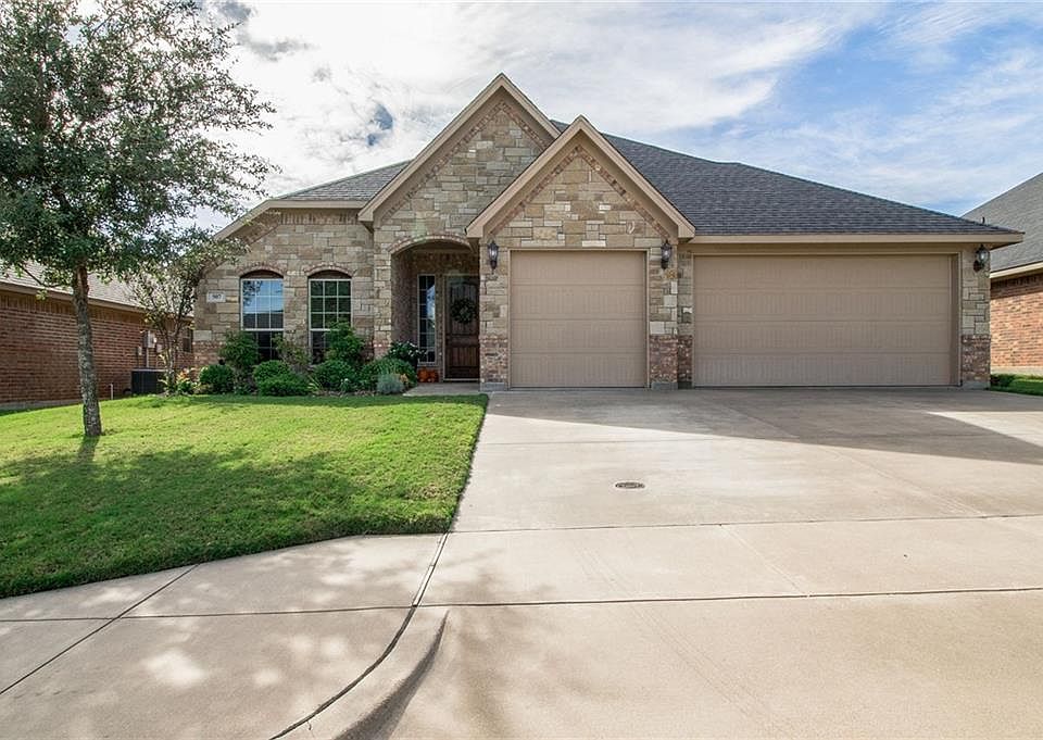 1st image of 507 Donna Cir