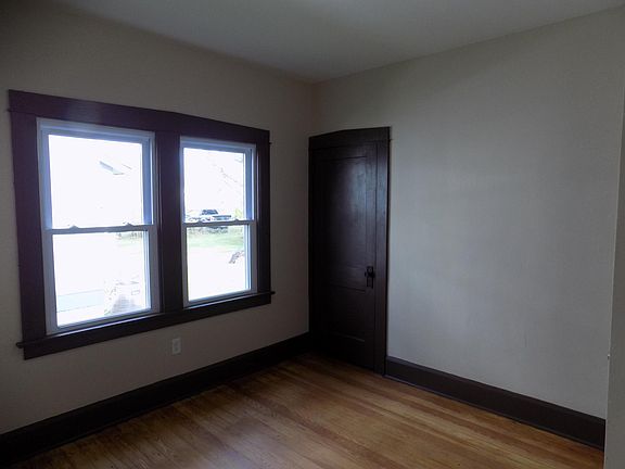 4th image of 806 W Indianola Ave
