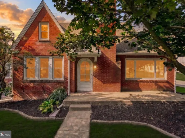 825 Main St, Mc Alisterville, PA 17049