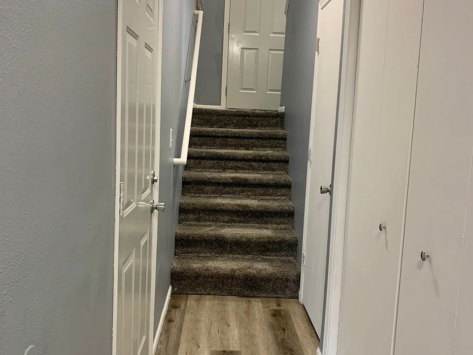 1st image of 1565 Deerfield Dr #1565
