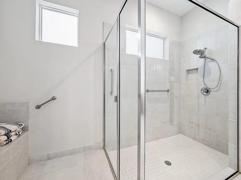 8883 Kingsmoor Way — Photo 3