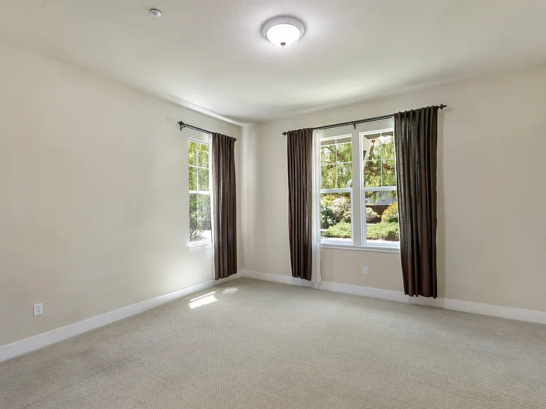 2795 Cooper Cir — Photo 32
