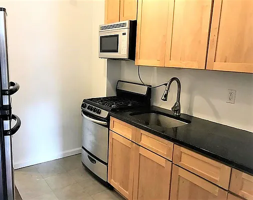 Rented by Superb Living LLC | media 2