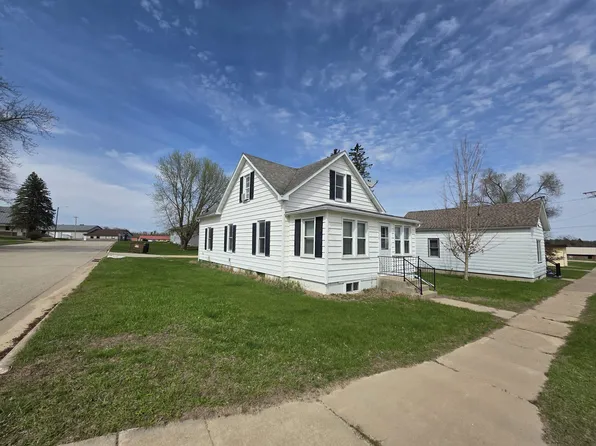 312 Market St, Warrens, WI 54666