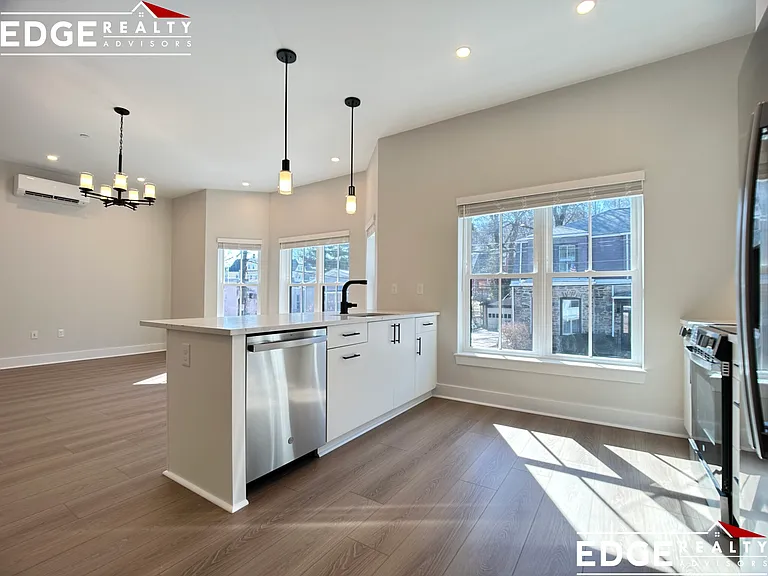 9 Newton St #101 — Photo 12