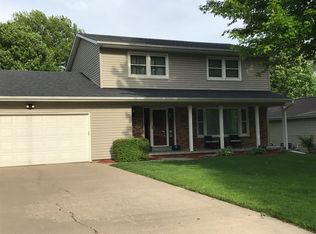 1816 Prairie St, Grinnell, IA 50112