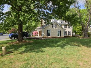 2722 Briar Ridge Dr, Charlotte, NC 28270