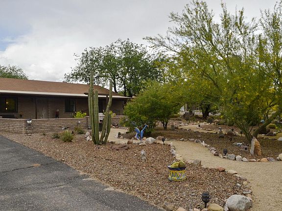 3rd image of 16333 N Sotol Ave