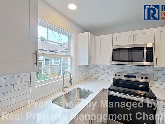 4th image of 1005 Chestnut St