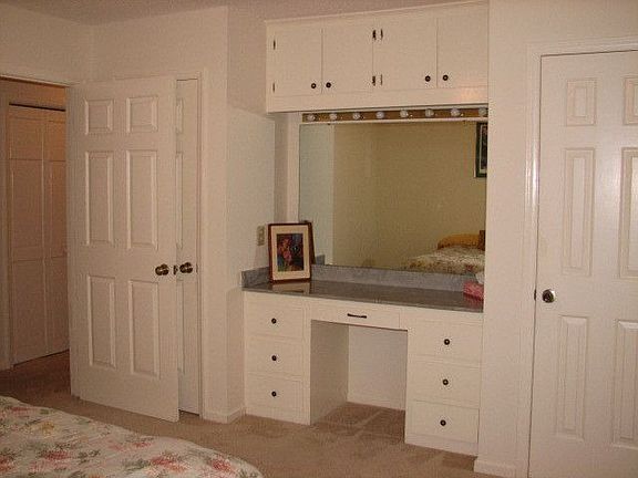Built-ins 2nd BR