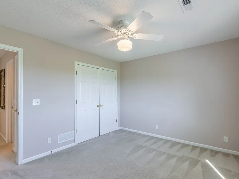 12515 Hollingsworth Rd — Photo 30