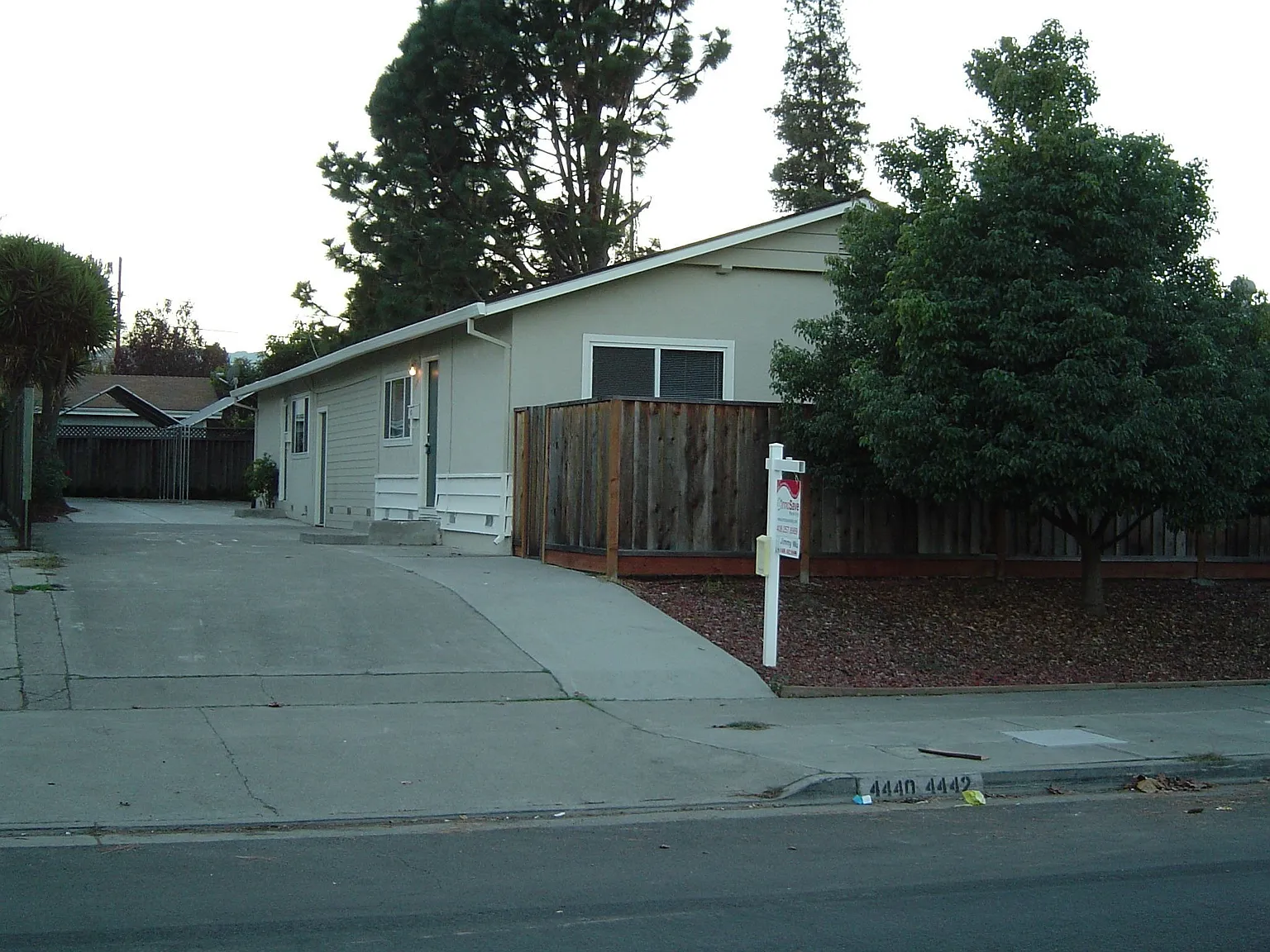 4442 Colombo Dr photo 1