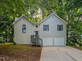 137 Landing Ln, Powder Springs, GA 30127