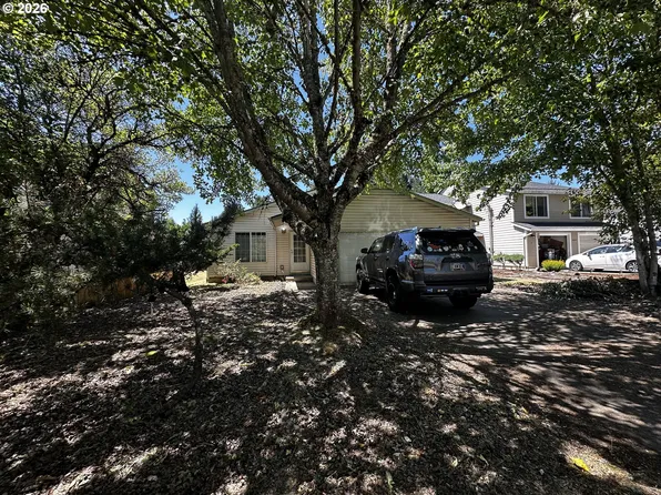 22825 SW Main St, Sherwood, OR 97140