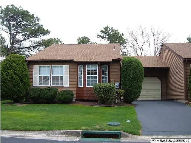 11A Mill Rd #64 photo 1