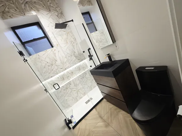 725 Fourth Avenue image 6 of 15