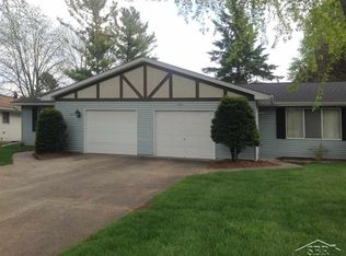 6211 Amanda Dr, Saginaw, MI 48638