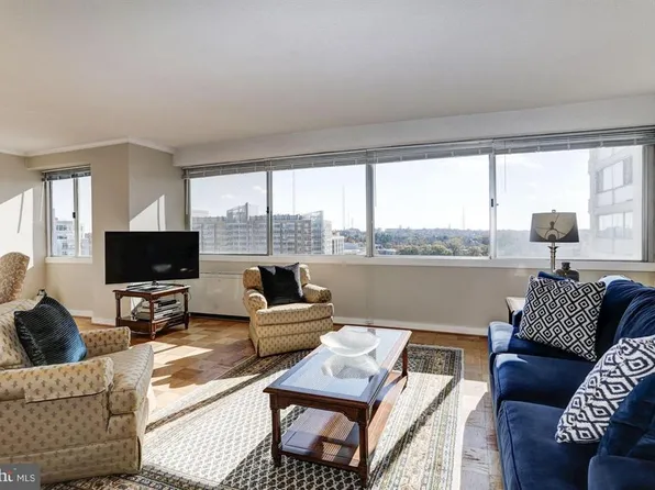 4515 Willard Ave, Chevy Chase, MD