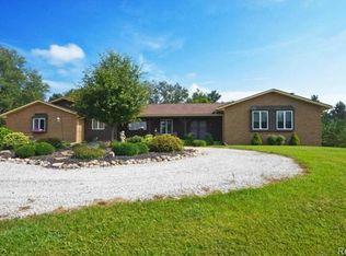 1940 Low Wood Trl, Leonard, MI 48367