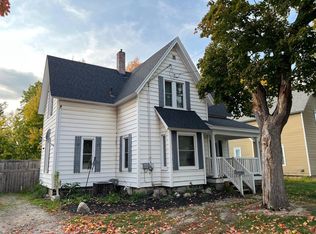 604 S Oak St, Durand, MI 48429