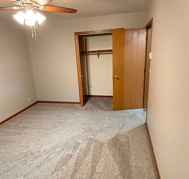 2428 Spooner Ave — Photo 10