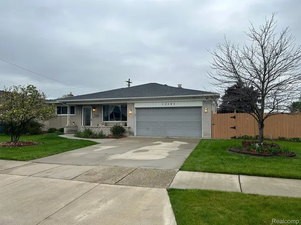 13541 Yvonne Dr, Warren, MI 48088