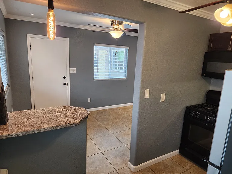 711-21 S Pine St #711 — Photo 14