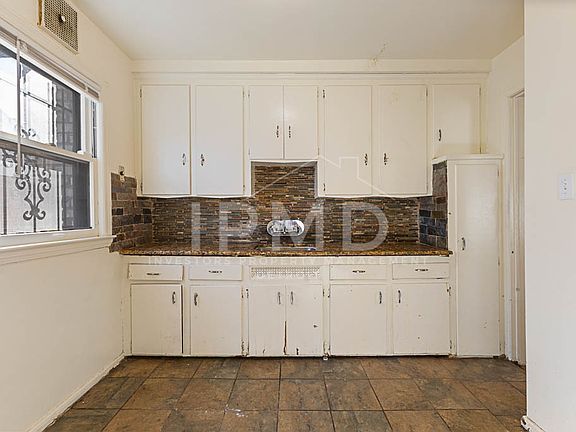 5th image of 19811 Santa Barbara Dr