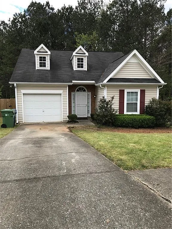 4 bed, 1507 sqft, $2,200 — Photo 1