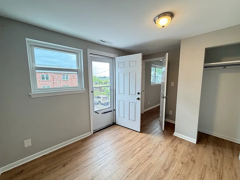 118 Denrose Dr — Photo 12