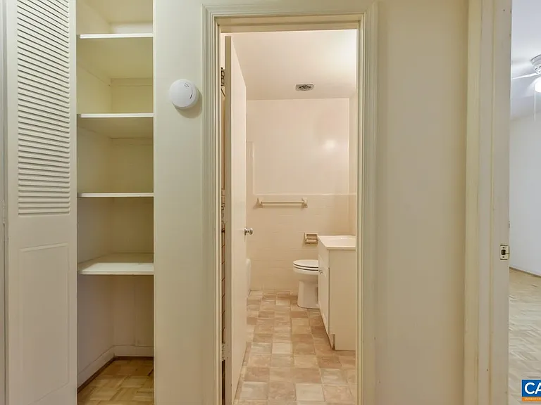 1227 Park St #5 — Photo 13