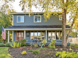 117 Harding Ave, Fox River Grove, IL 60021