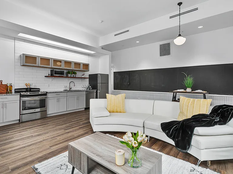 West Side Lofts — Photo 3