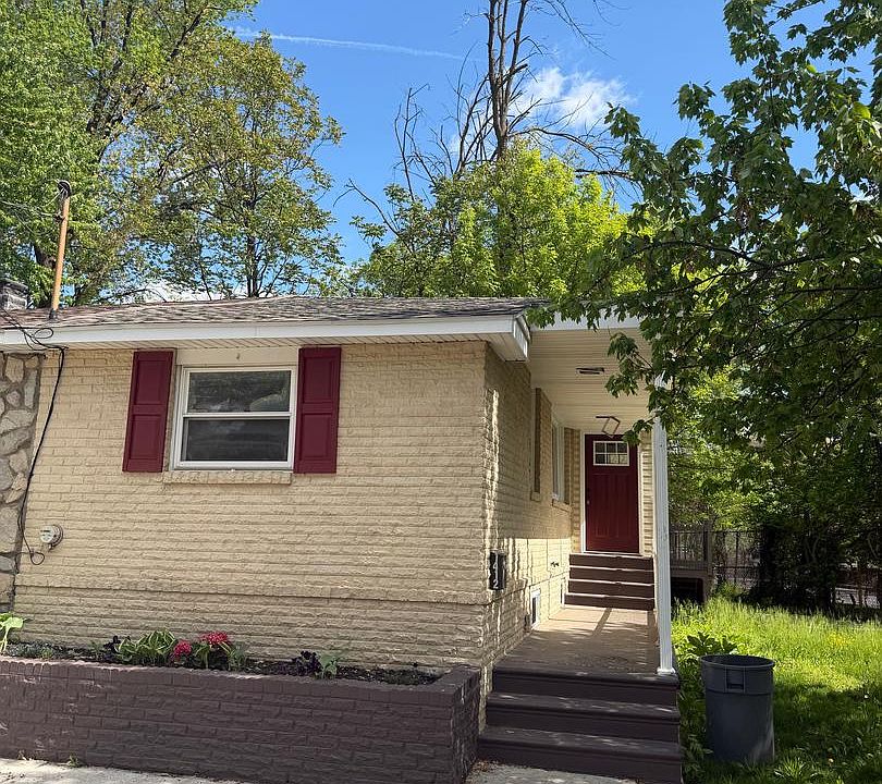 1st image of 1412 Gibbons St