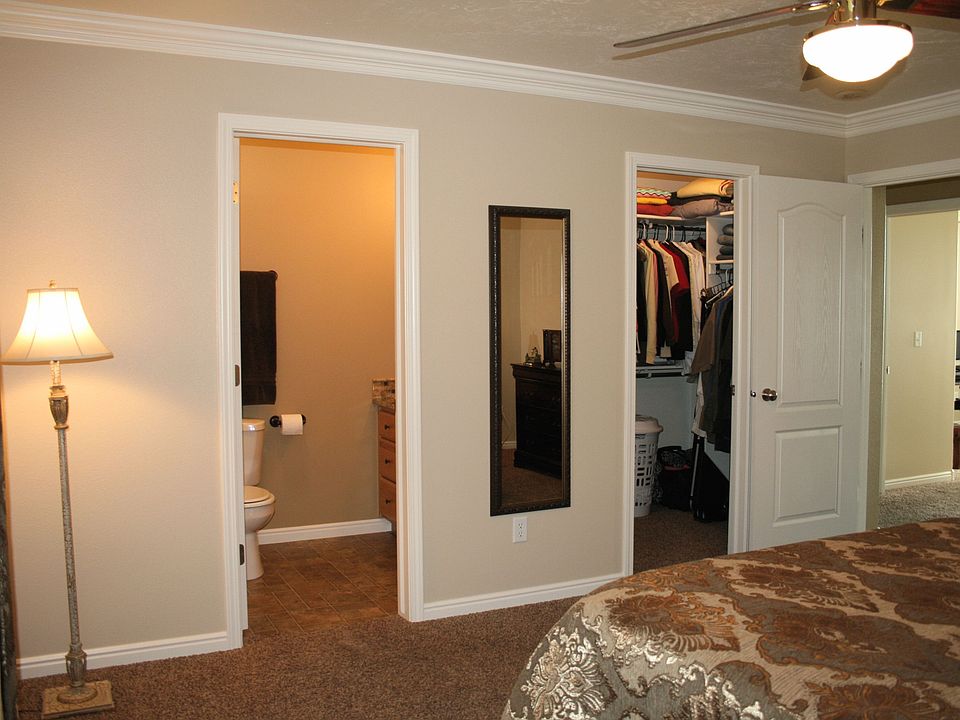 1st image of 2936 N Wildflower Dr