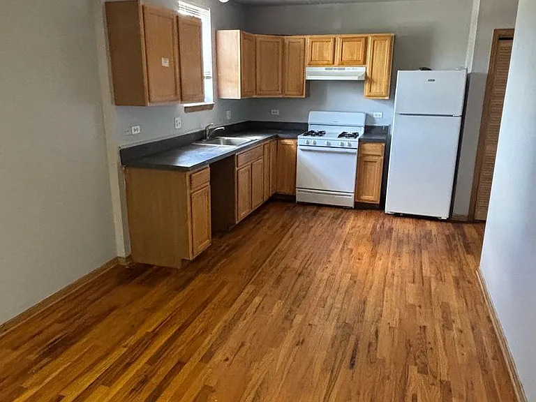 4206 W Van Buren St — Photo 1