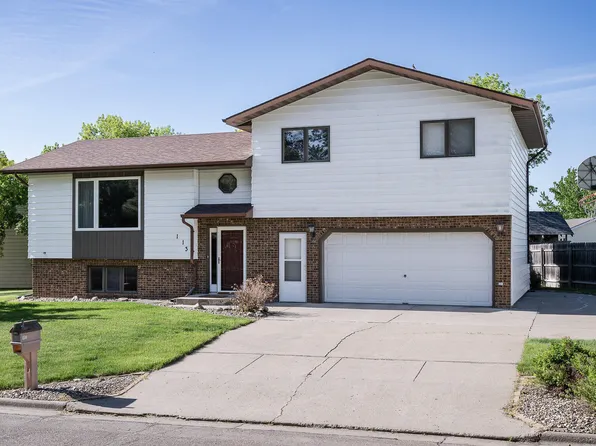 113 12th St NE, Beulah, ND 58523