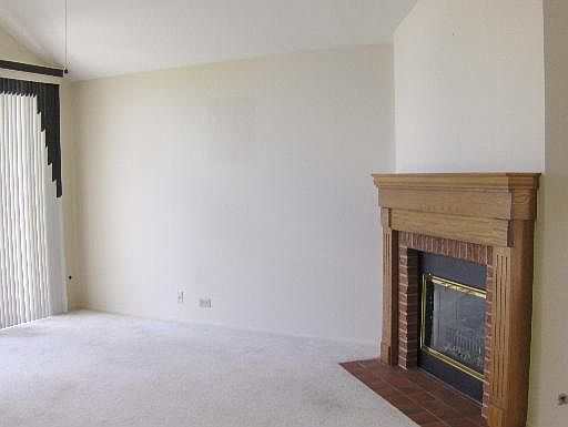 5th image of 449 Cromwell Cir Unit 2
