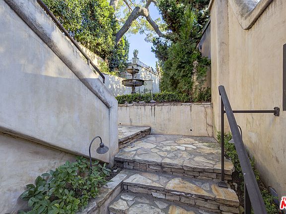 5th image of 2880 Nichols Canyon Rd