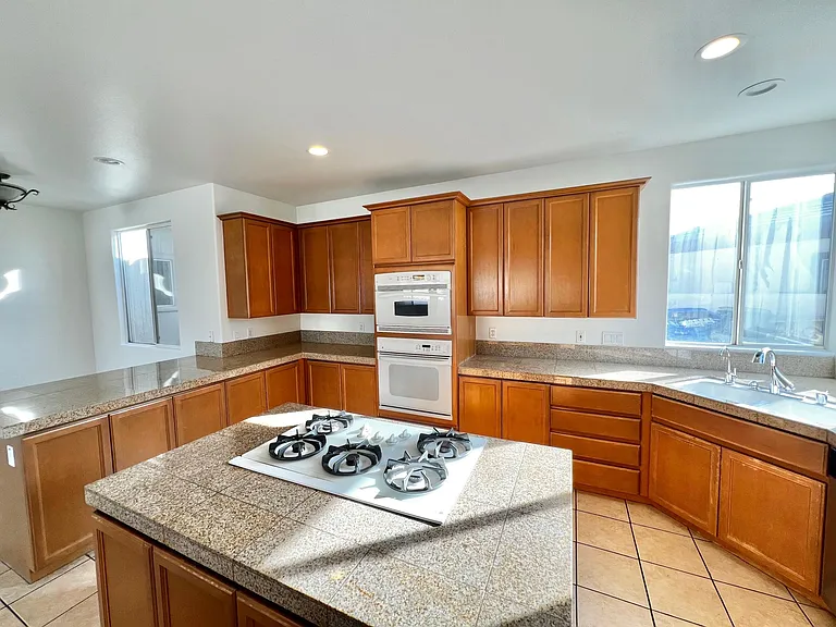 40921 Hovley Ct — Photo 11