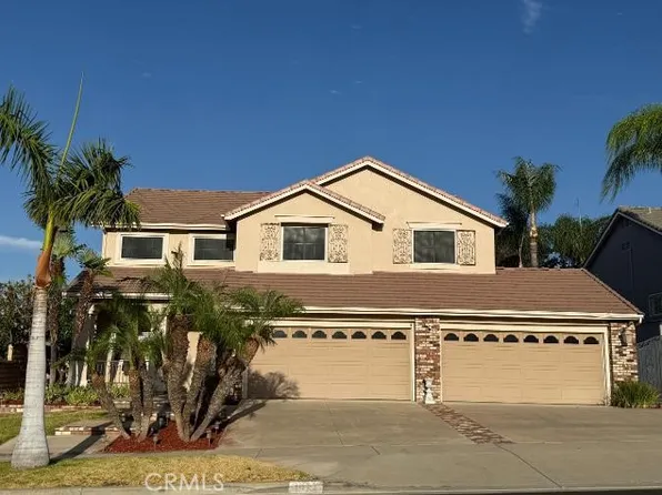 2611 Dakin Dr, Corona, CA 92882