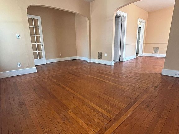 4th image of 37-39 Hotchkiss St Floor 1