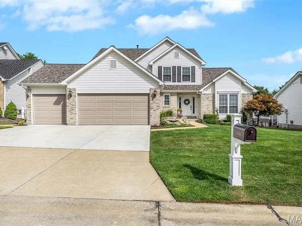 3320 Meadowfield Dr, Arnold, MO 63010